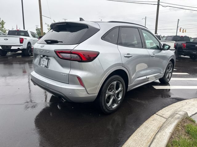 Certified 2023 Ford Escape ST-Line w/ Tech Pack #1 AWD/4WD image 5