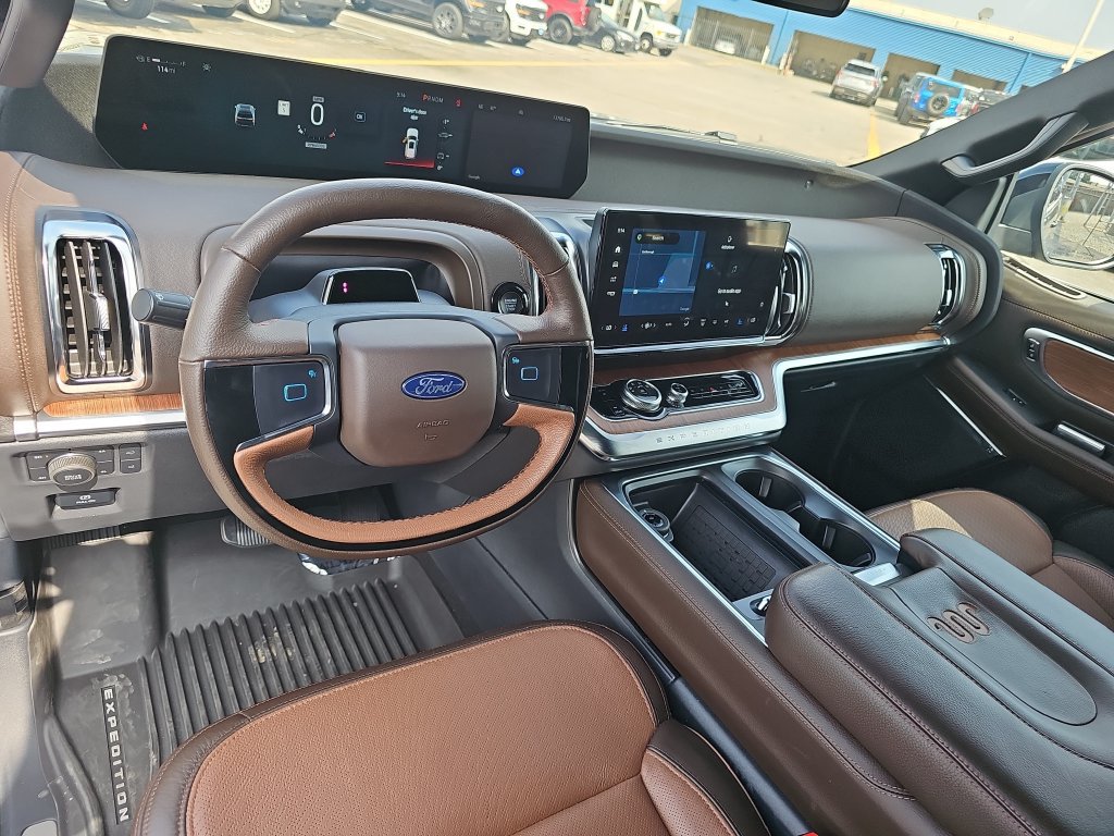 Certified 2025 Ford Expedition King Ranch AWD/4WD image 16
