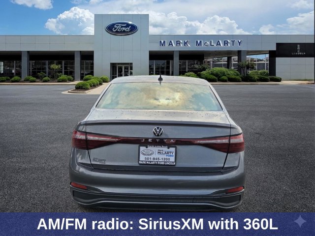 Used 2025 Volkswagen Jetta SE FWD image 4