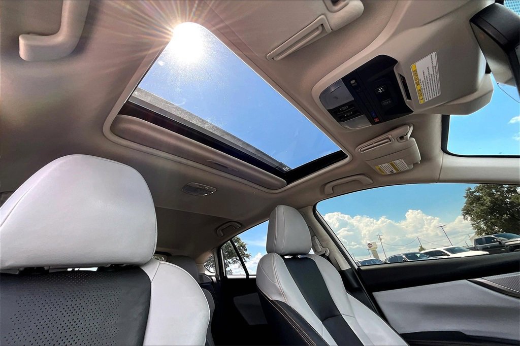 Used 2022 Subaru Crosstrek 2.5i Limited w/ Moonroof Package 2 image 28