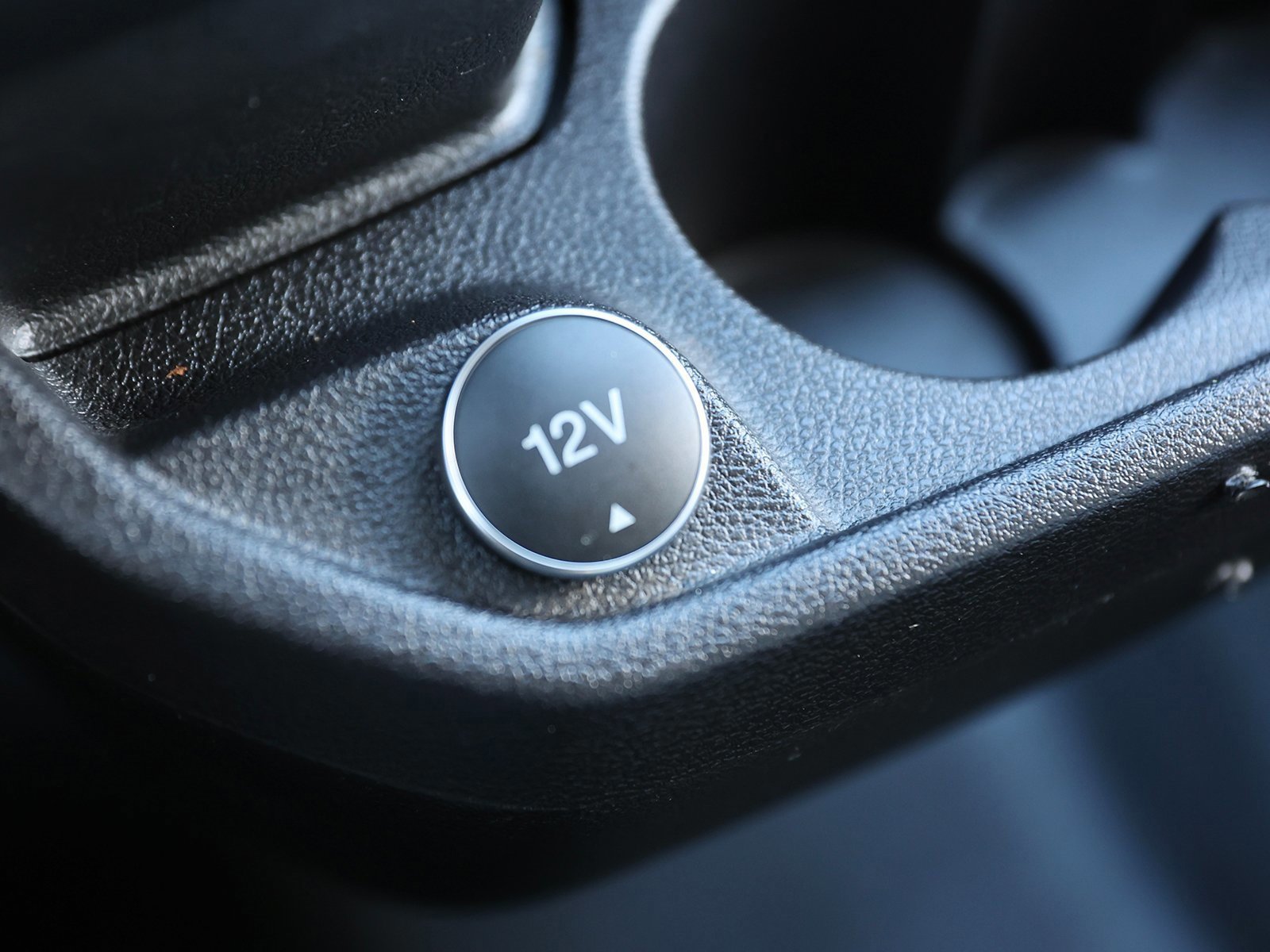 Certified 2019 Ford Transit 150 130 Low Roof image 25