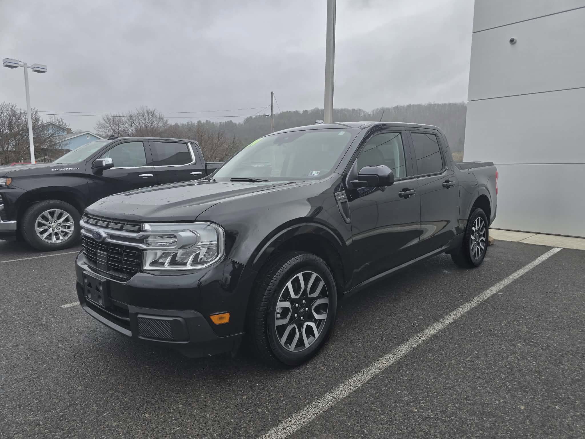 Certified 2024 Ford Maverick Lariat w/ 4K Tow Package AWD/4WD image 8