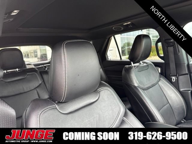Certified 2023 Ford Explorer ST w/ Technology Package AWD/4WD image 27
