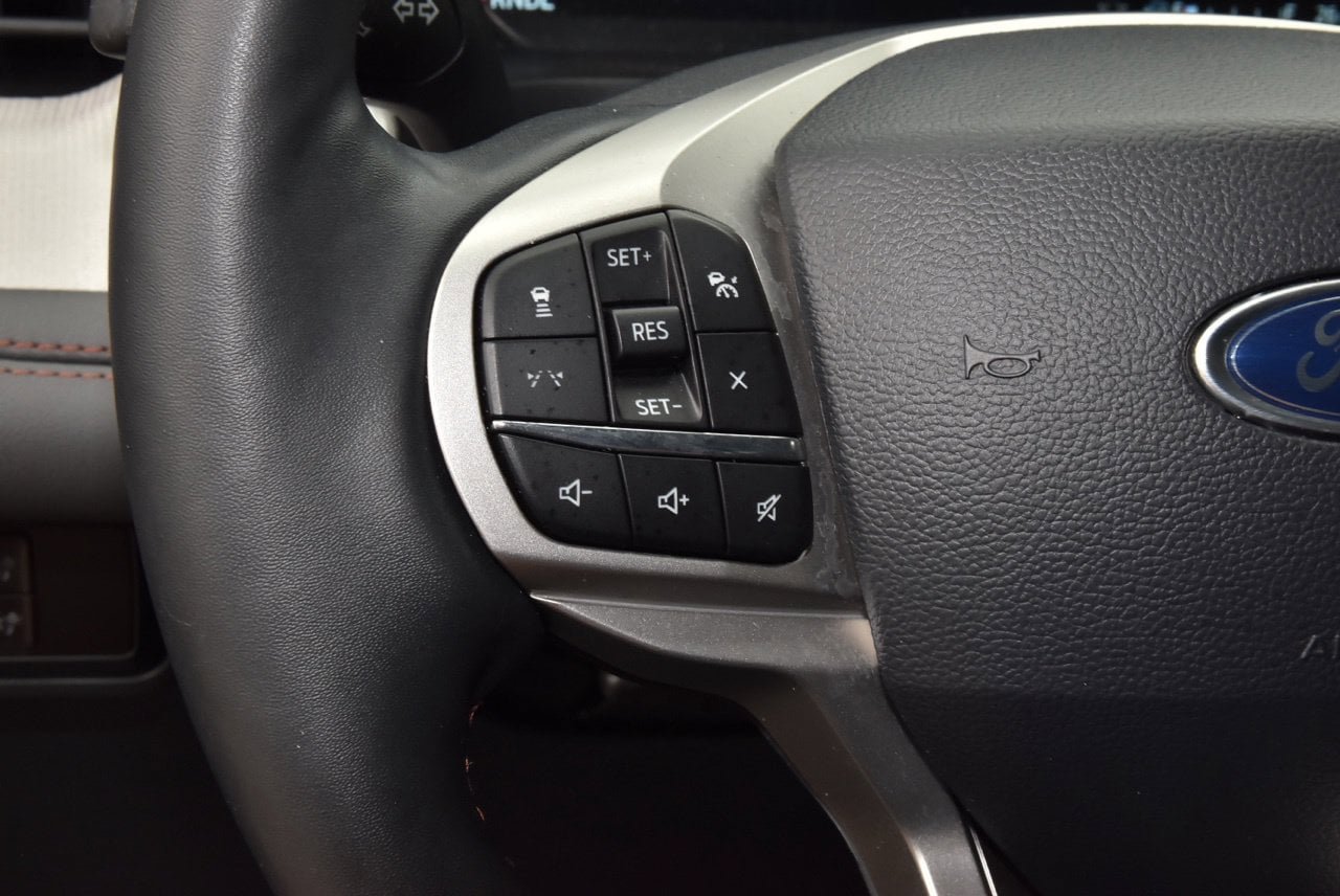 Certified 2025 Ford Explorer Active w/ Active Comfort Package RWD image 24