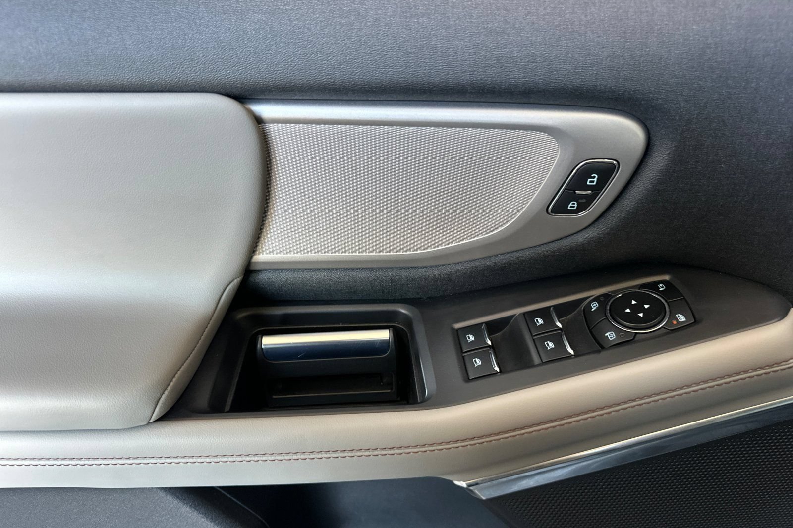 Certified 2025 Ford Expedition Max Active AWD/4WD image 10