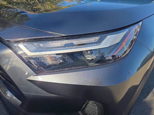 Used 2025 Toyota RAV4 LE AWD/4WD image 3