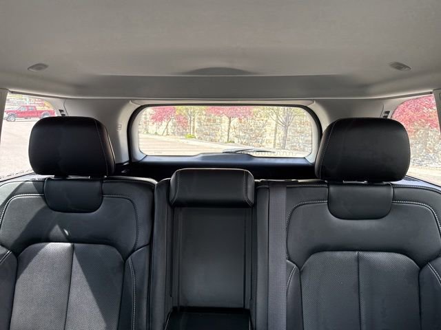 Used 2023 Jeep Grand Cherokee Limited w/ Luxury Tech Group II AWD/4WD image 31