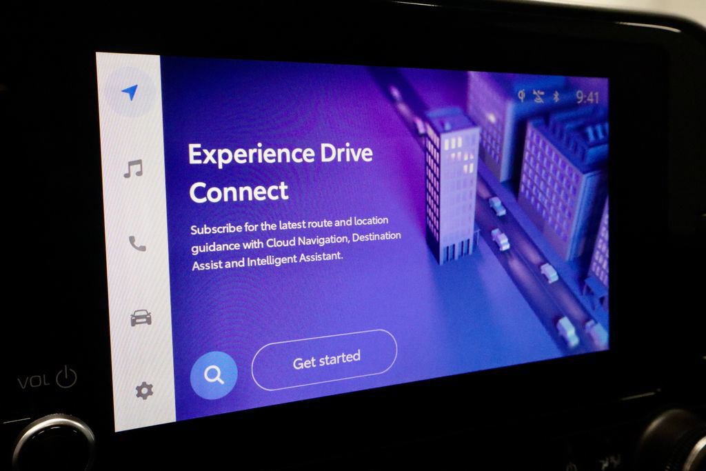 Used 2023 Toyota Highlander XLE AWD/4WD image 11