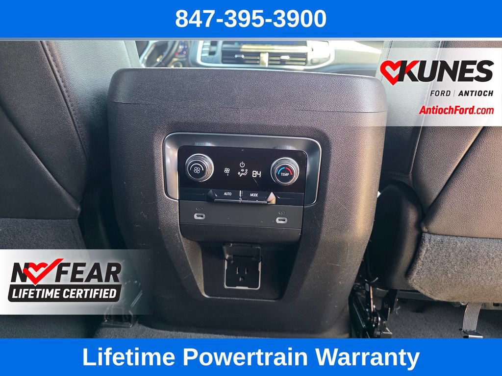 Used 2023 Chevrolet Suburban LT AWD/4WD image 35