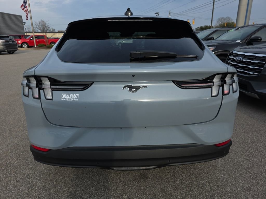 Certified 2025 Ford Mustang Mach-E Premium image 2