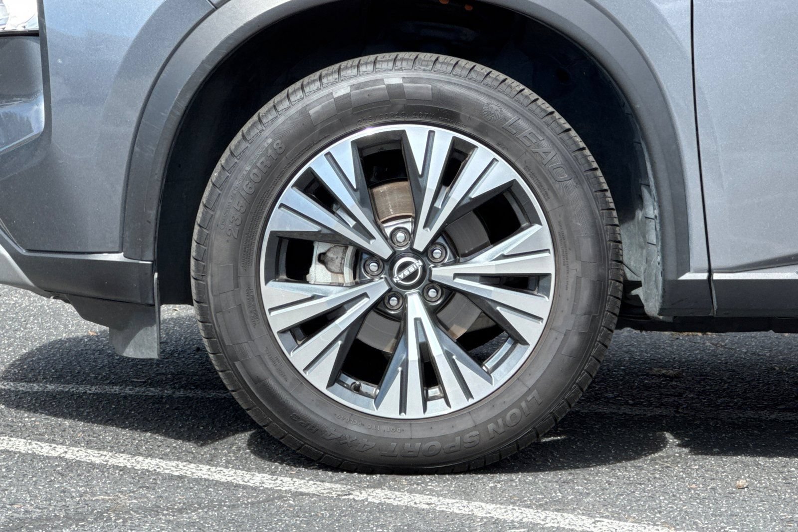 Used 2023 Nissan Rogue SV AWD/4WD image 27