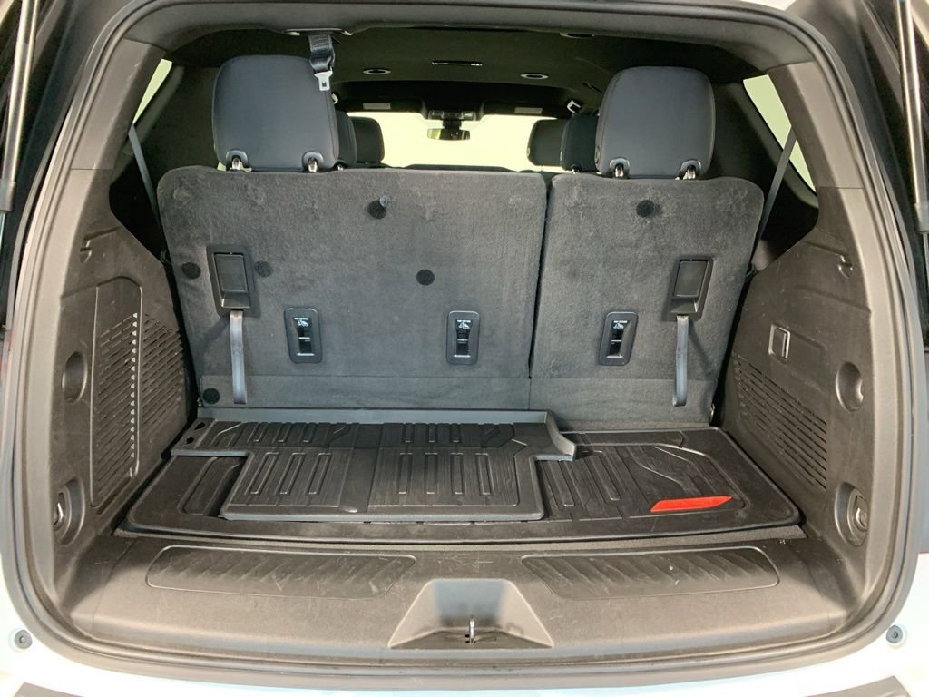Used 2022 GMC Yukon SLE w/ Gmc Pro Safety Plus Package AWD/4WD image 13