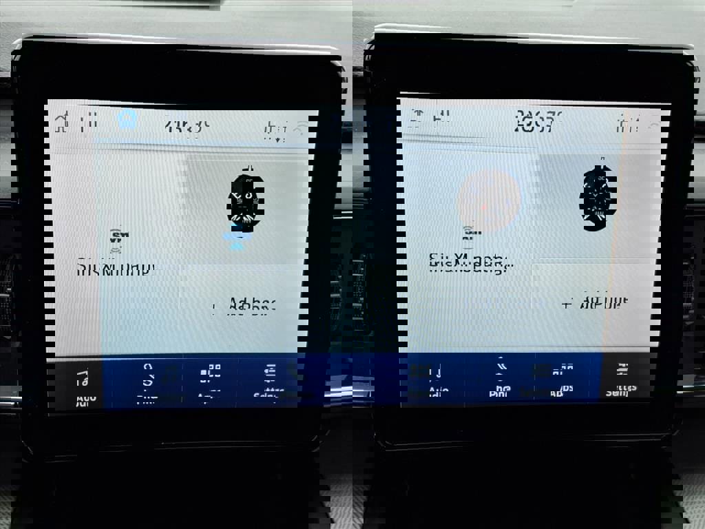 Certified 2020 Ford Explorer XLT w/ Equipment Group 202A image 25