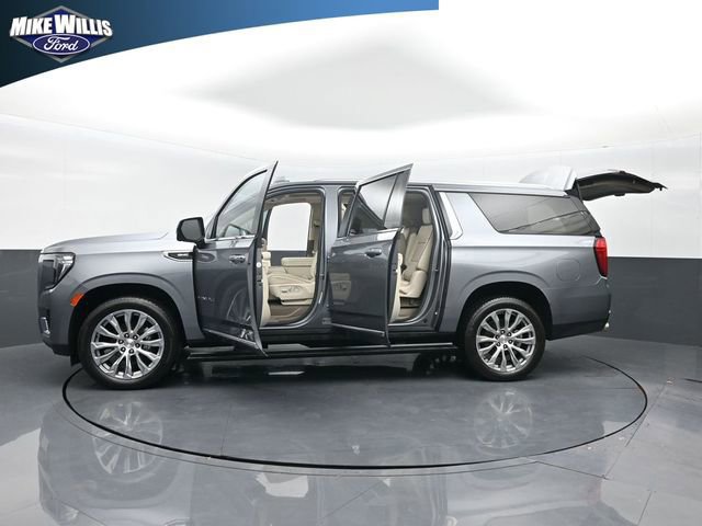 Used 2022 GMC Yukon XL Denali image 28