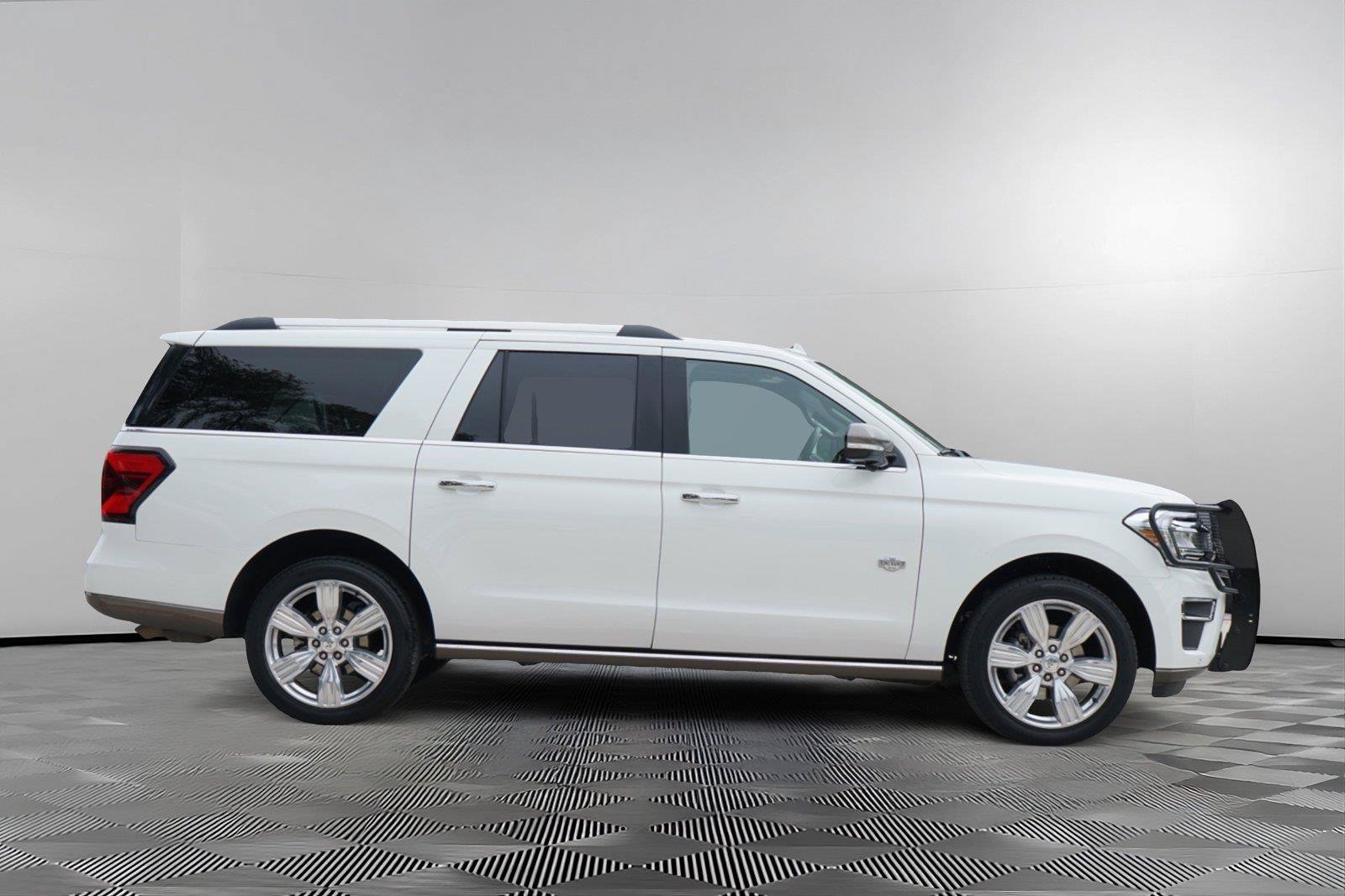 Certified 2024 Ford Expedition Max King Ranch AWD/4WD image 4