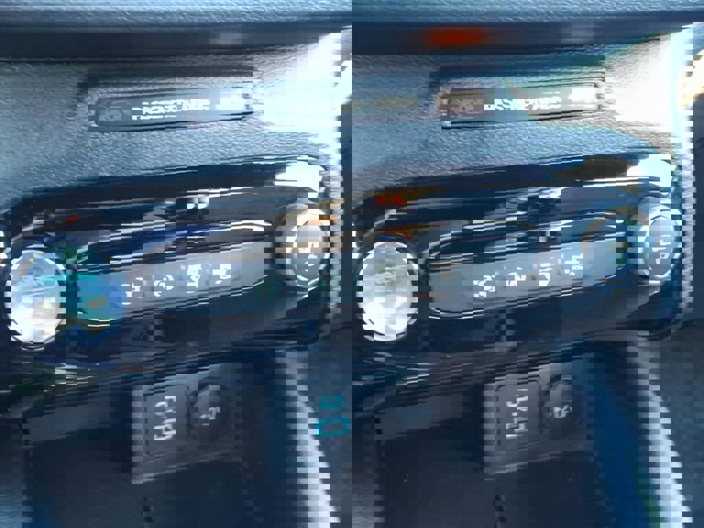 Certified 2023 Ford Escape ST-Line w/ Tech Pack #1 image 28