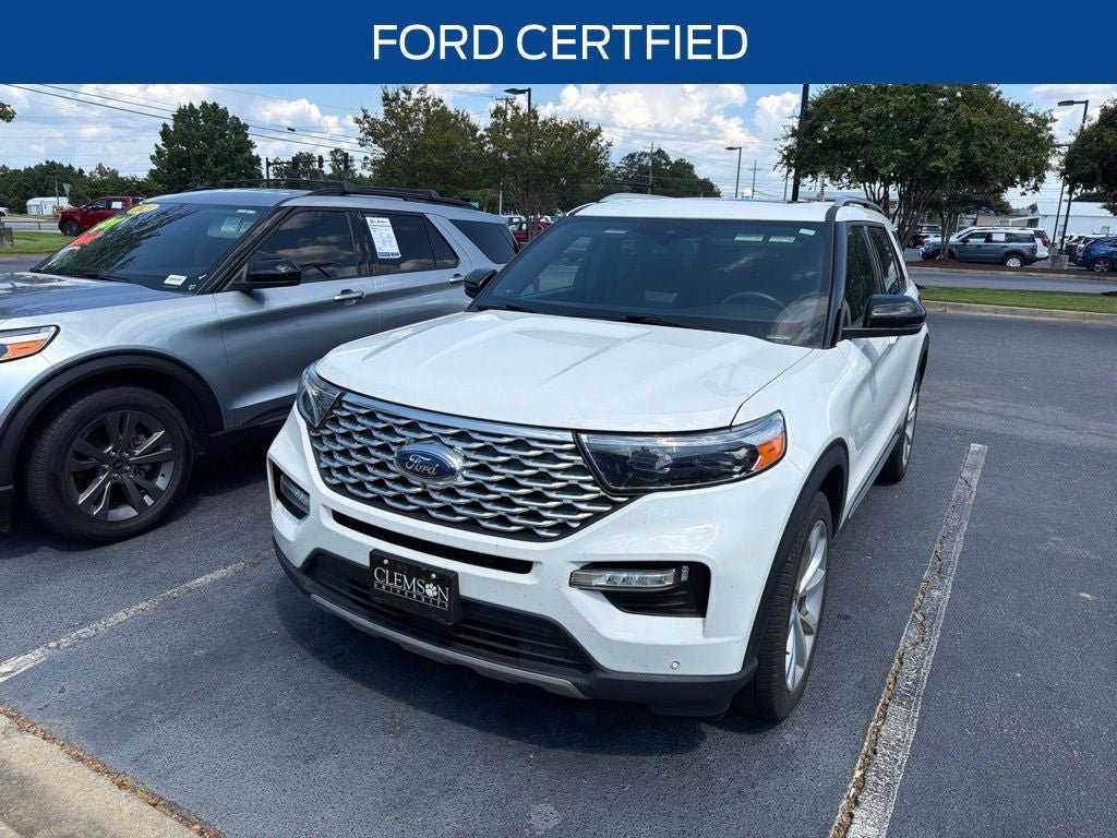 Certified 2022 Ford Explorer Platinum w/ Equipment Group 601A AWD/4WD image 3