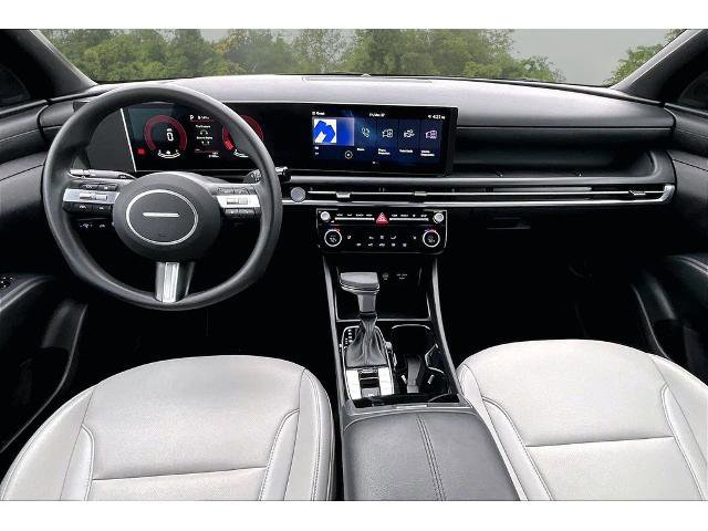 Used 2025 Hyundai Santa Cruz SEL FWD image 7