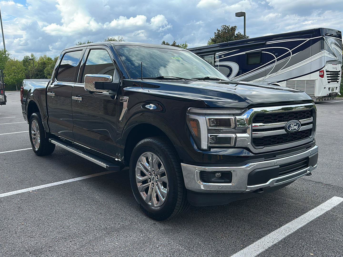 Certified 2026 Ford F150 Lariat w/ Equipment Group 501A Mid AWD/4WD image 7