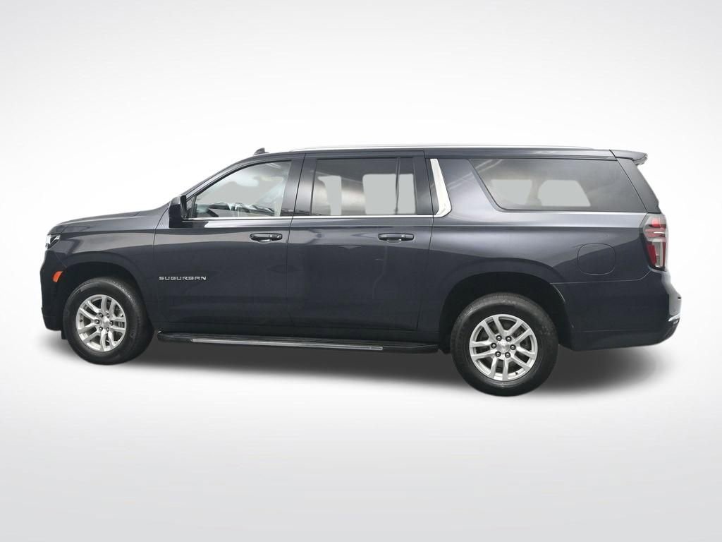Used 2023 Chevrolet Suburban LT AWD/4WD image 10