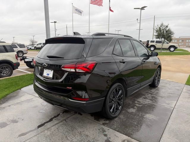 Used 2022 Chevrolet Equinox RS image 3