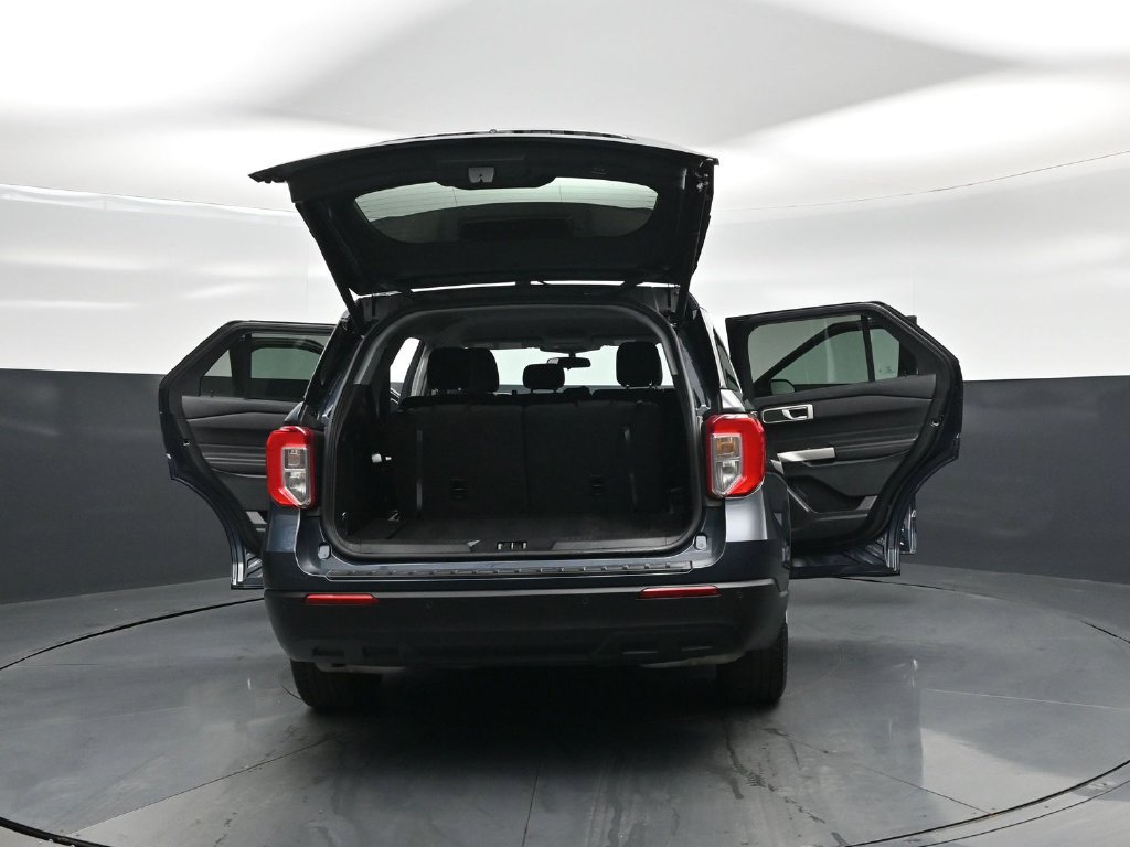 Certified 2023 Ford Explorer XLT RWD image 32