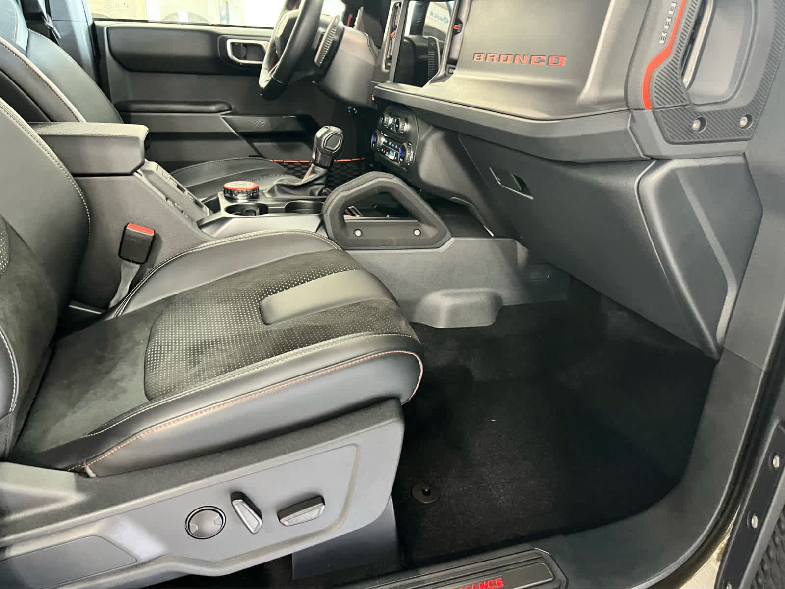 Certified 2025 Ford Bronco Raptor AWD/4WD image 42