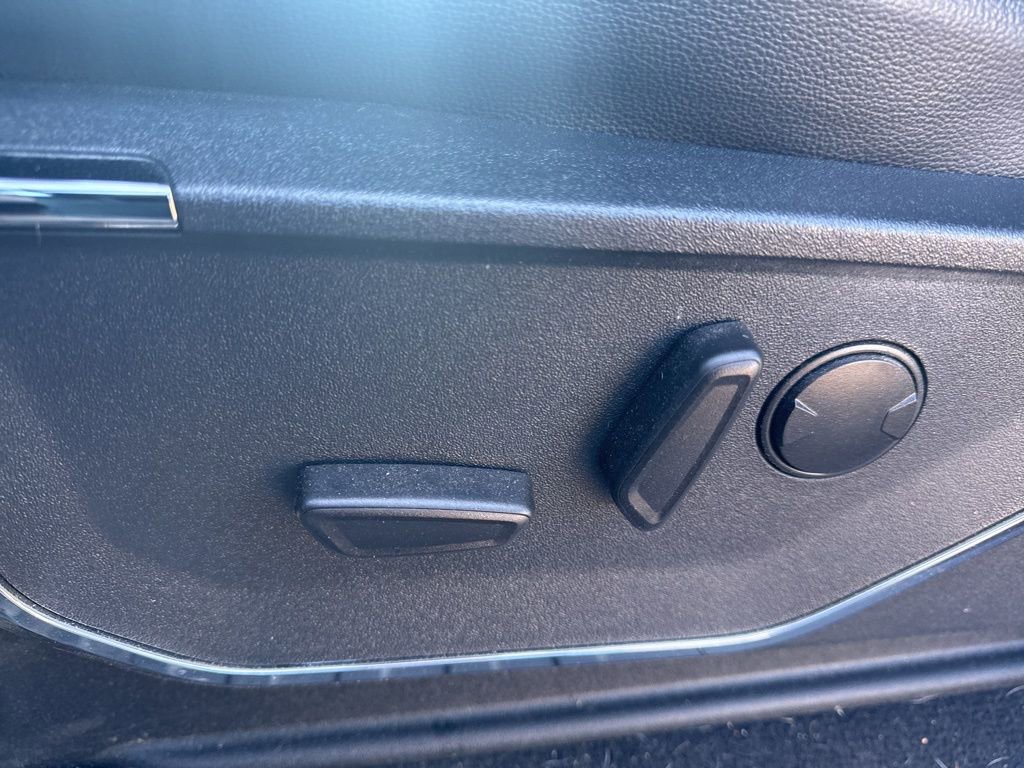 Certified 2024 Ford F250 Lariat w/ Tremor Off-Road Package image 19