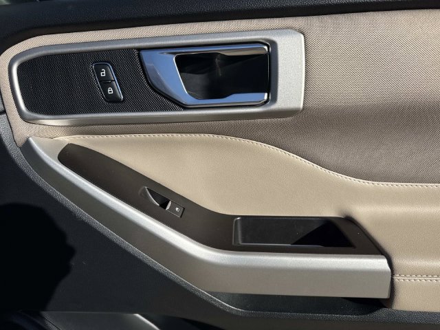 Certified 2020 Ford Explorer XLT w/ Comfort Package RWD image 16