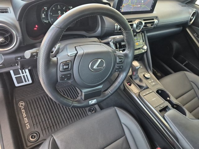 Used 2021 Lexus IS 350 F Sport RWD image 17
