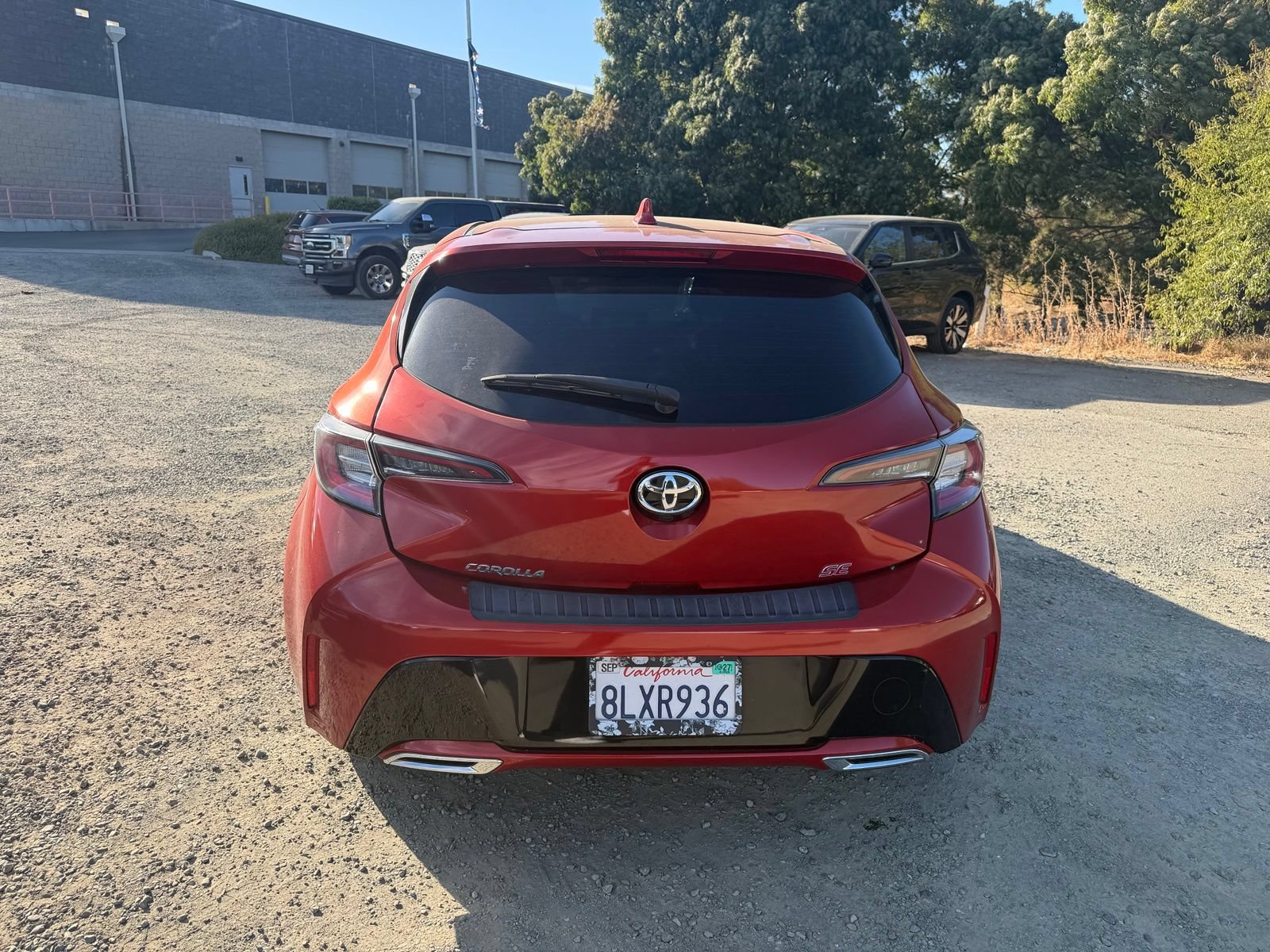 Used 2019 Toyota Corolla SE w/ Carpet Mat Package FWD image 4