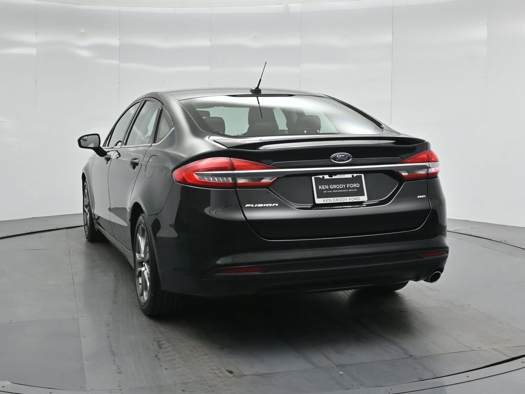 Certified 2017 Ford Fusion SE w/ Equipment Group 201A FWD image 25