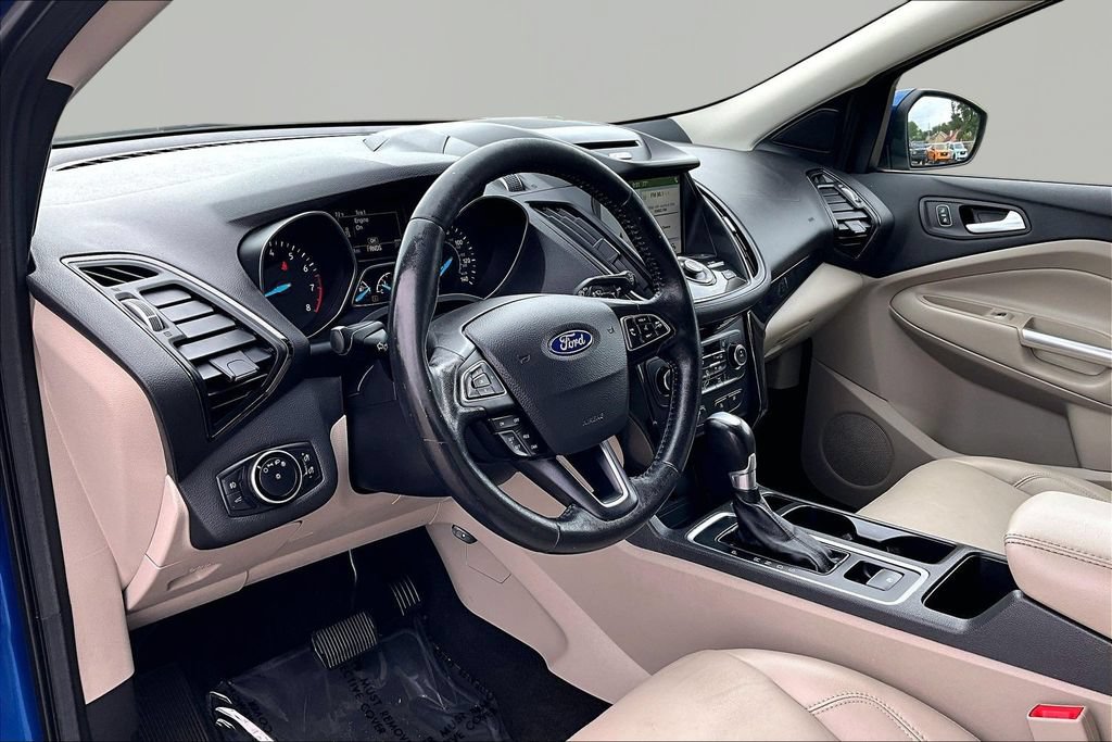 Certified 2017 Ford Escape Titanium FWD image 14