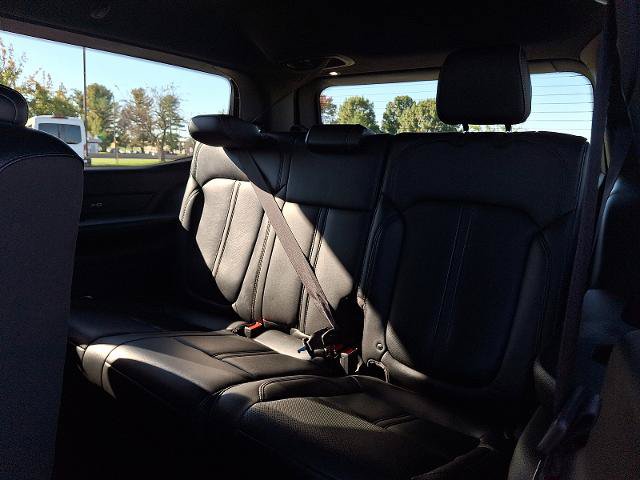 Used 2023 Jeep Wagoneer 4WD image 10