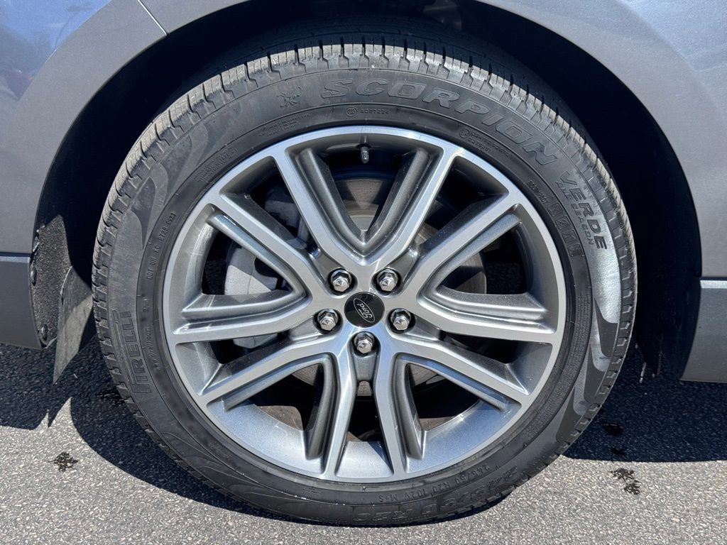 Certified 2023 Ford Edge Titanium AWD/4WD image 47