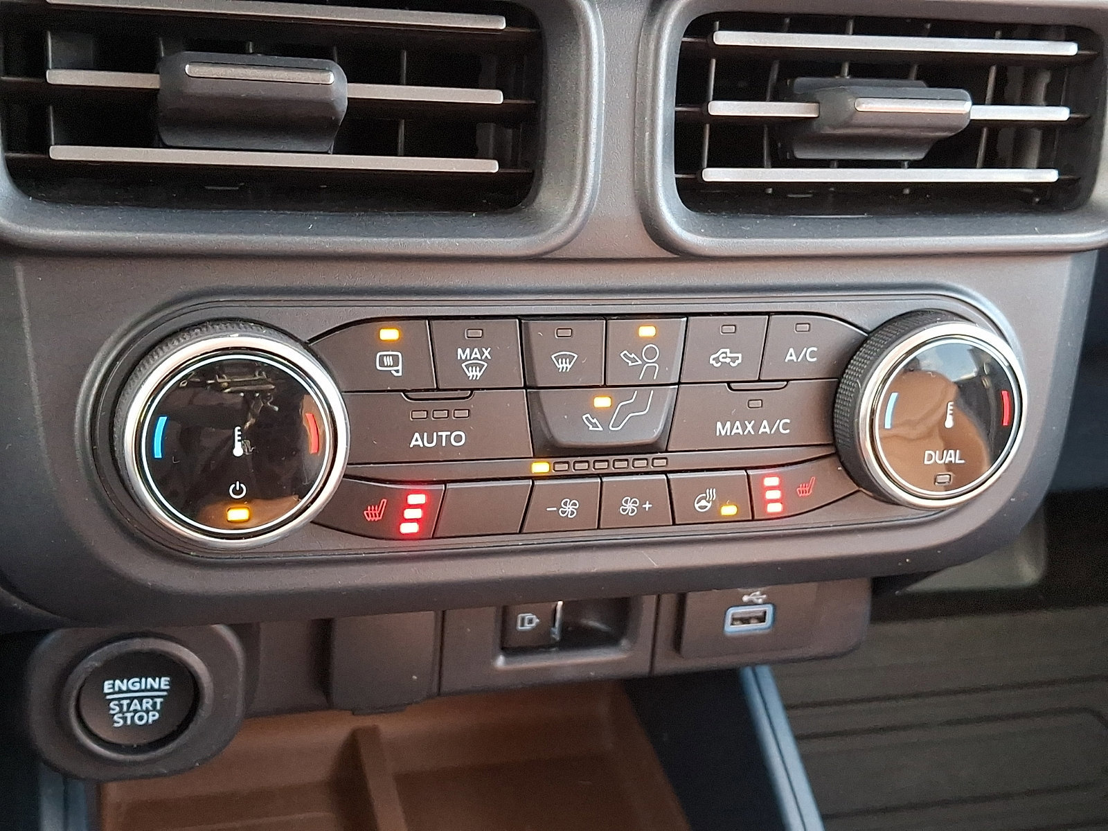 Certified 2024 Ford Maverick Lariat image 23