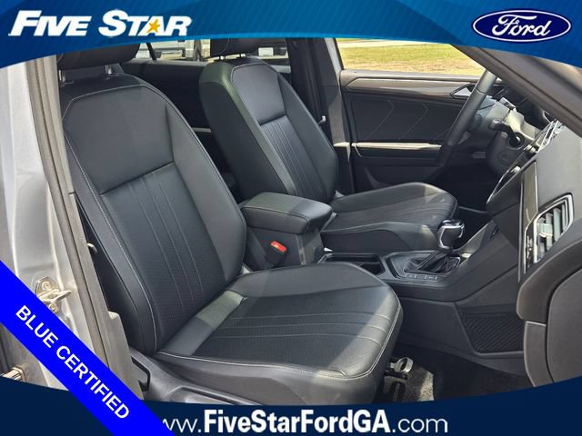Used 2023 Volkswagen Tiguan SE R-Line FWD image 17