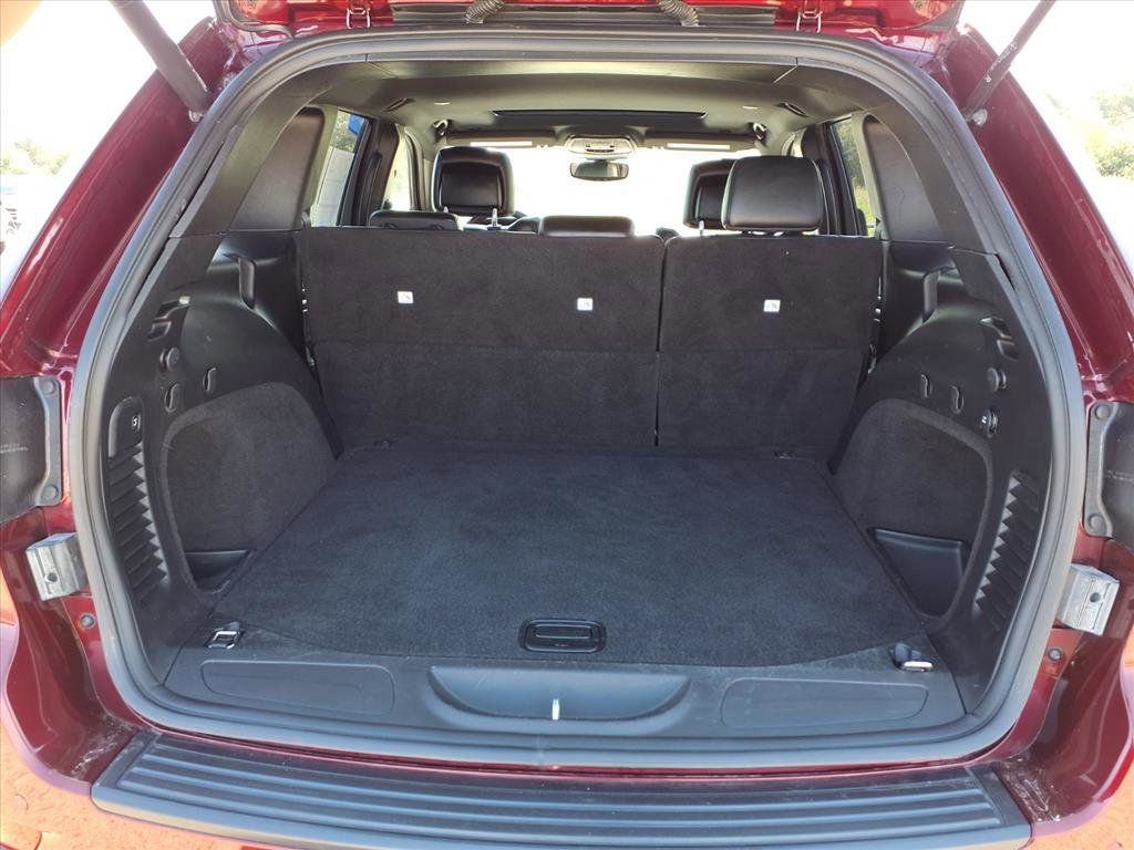 Used 2020 Jeep Grand Cherokee Altitude image 11