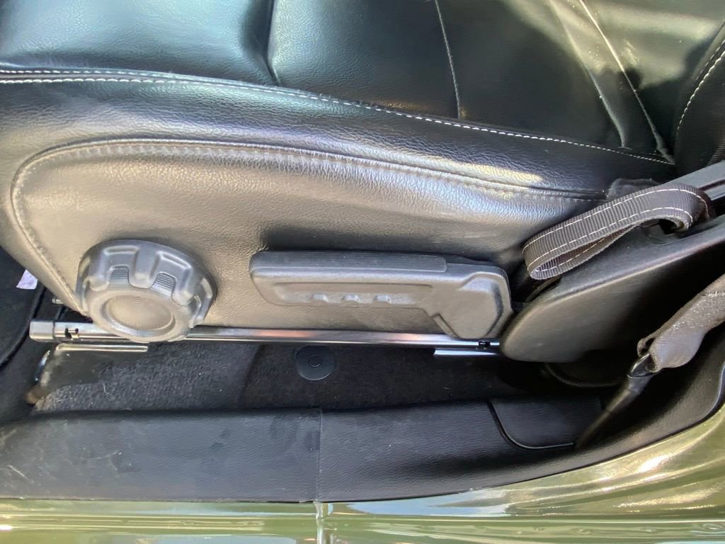 Used 2021 Jeep Wrangler Unlimited Sahara w/ Uconnect 4C Nav & Sound Group image 10