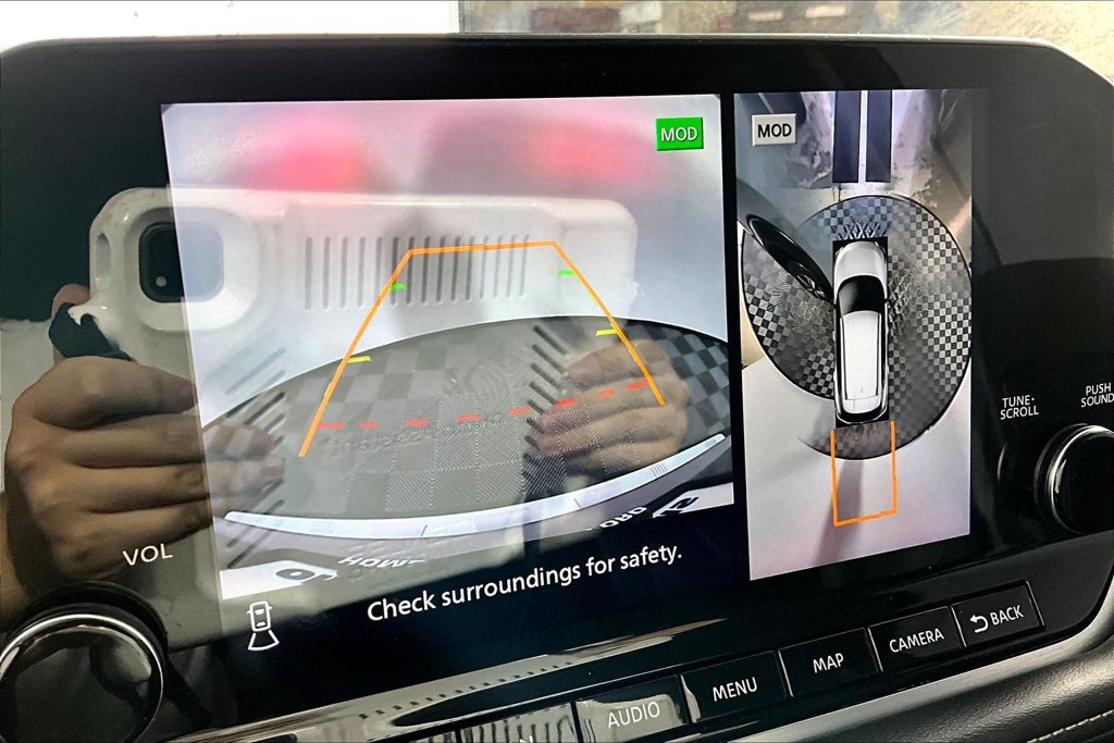 Used 2022 Nissan Rogue Platinum w/ Head-Up Display Package FWD image 21