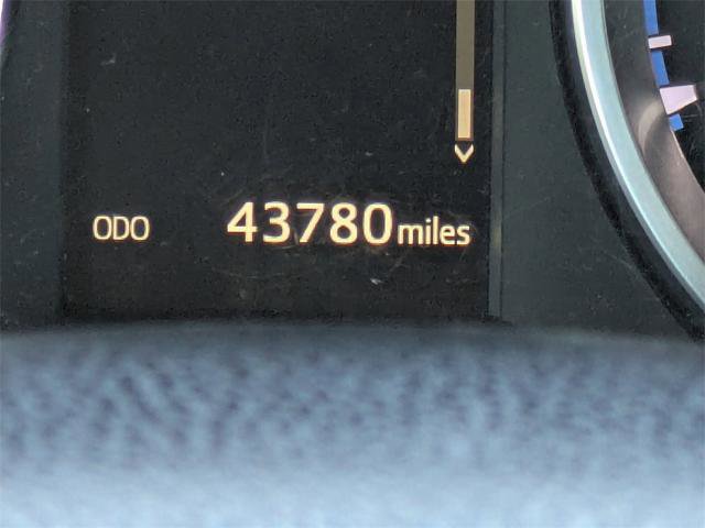 Used 2017 Toyota Highlander LE image 33