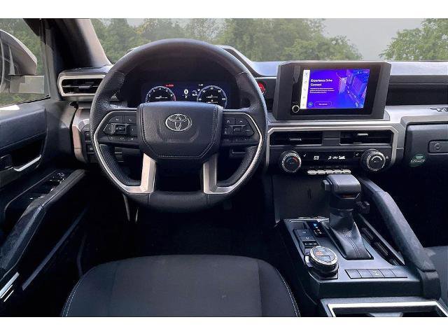 Used 2025 Toyota Tacoma TRD Off-Road AWD/4WD image 7