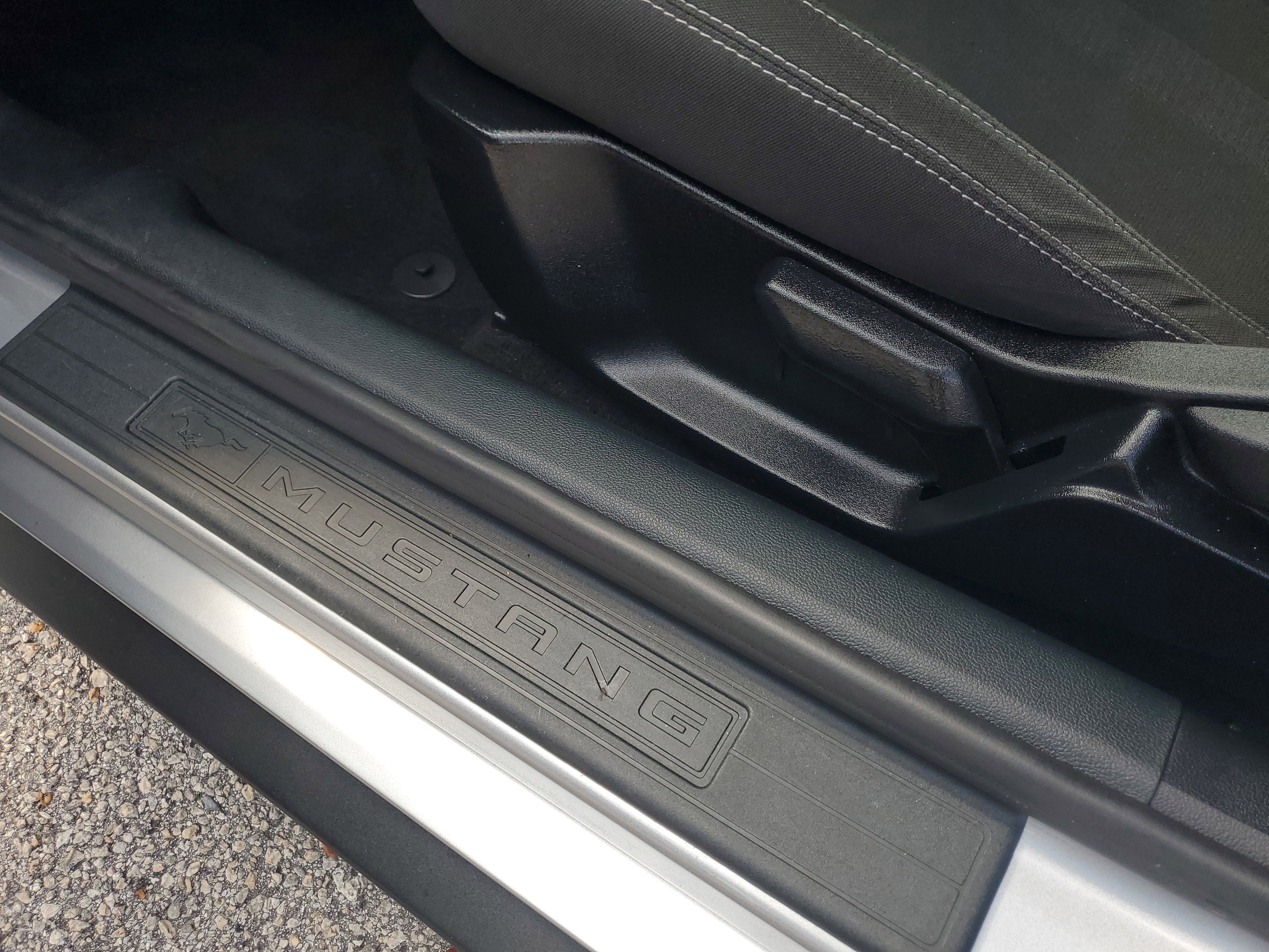 Certified 2021 Ford Mustang Coupe image 14