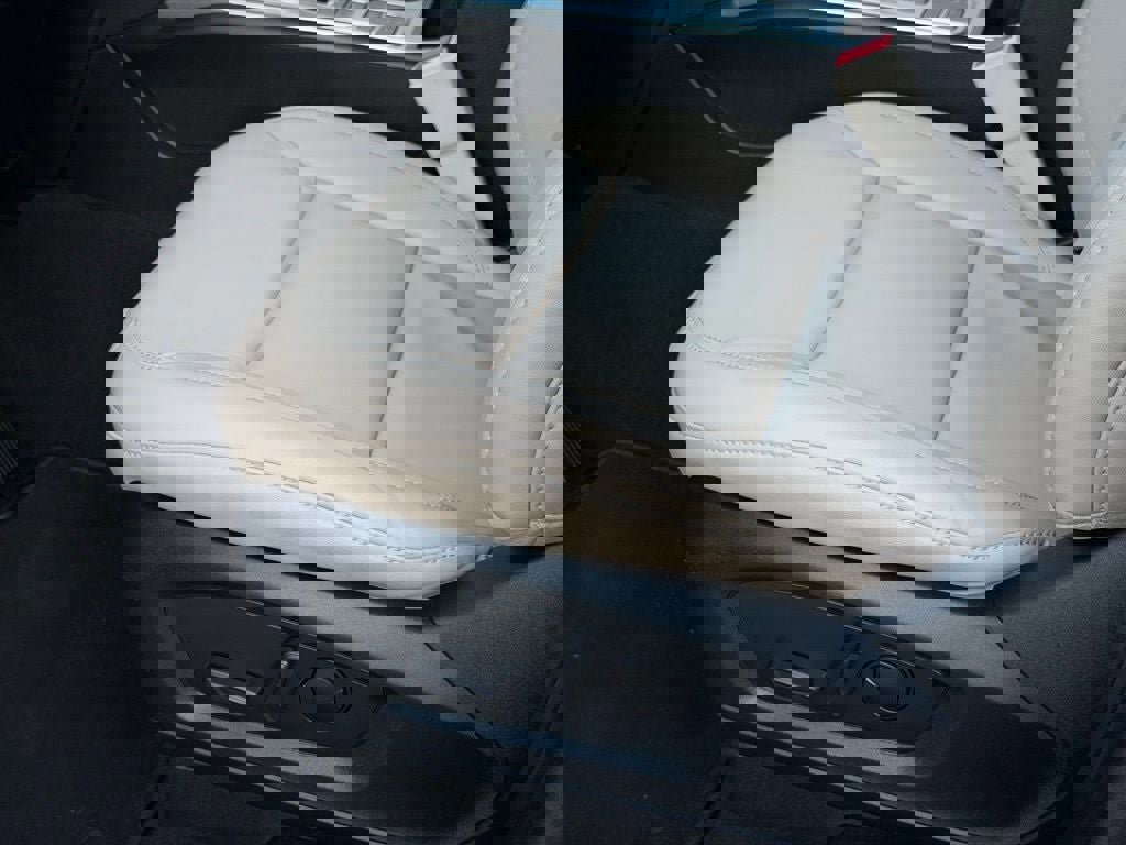 Certified 2023 Ford Explorer XLT w/ Equipment Group 202A image 23