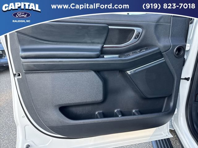 Certified 2025 Ford Expedition Platinum w/ Stealth Performance Package AWD/4WD image 20