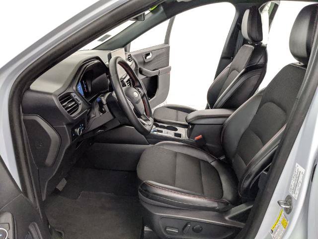 Certified 2025 Ford Escape ST-Line w/ Tech Pack #1 AWD/4WD image 15