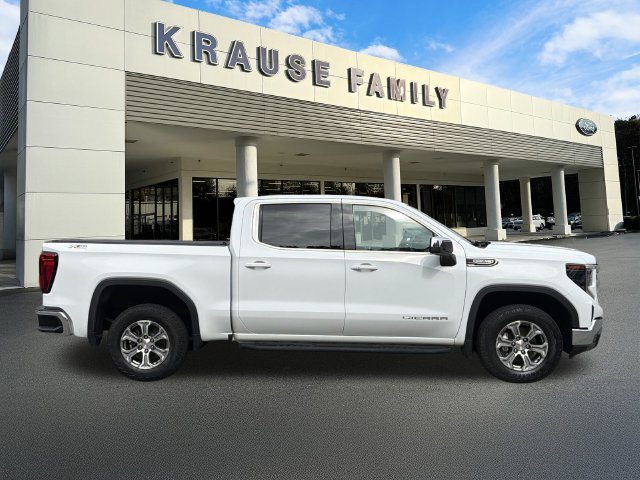 Used 2024 GMC Sierra 1500 SLE w/ X31 Off-Road Package AWD/4WD image 9