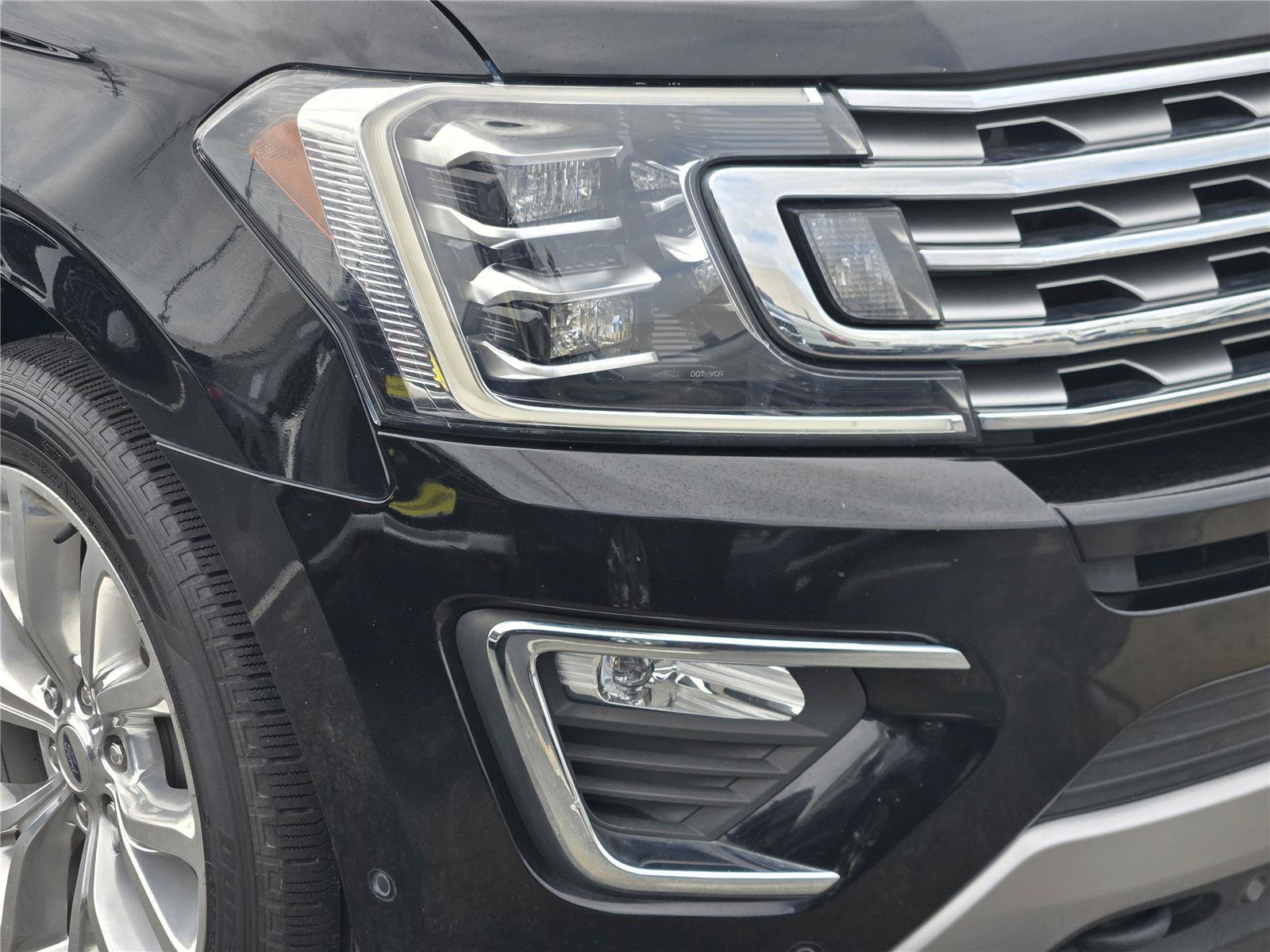 Certified 2018 Ford Expedition Limited w/ Equipment Group 302A AWD/4WD image 8