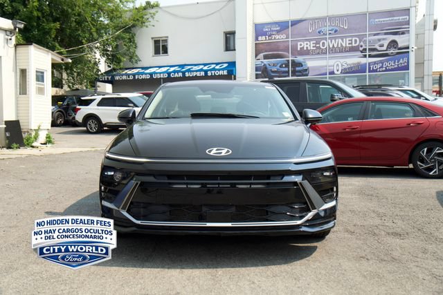 Used 2025 Hyundai Sonata SEL FWD image 2
