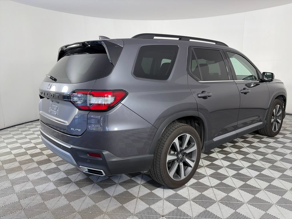 Used 2023 Honda Pilot Elite image 7